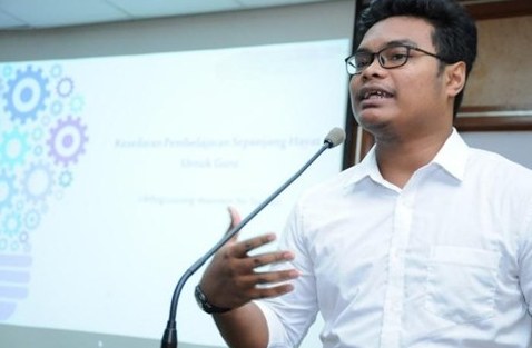 Speaking at a session