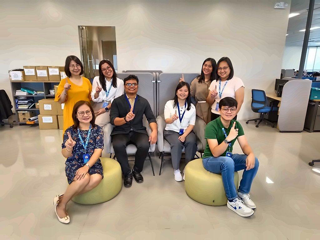 Abenson customer service team